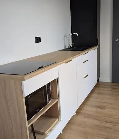 Jupiter Tiny House * 南特伊·莱斯莫